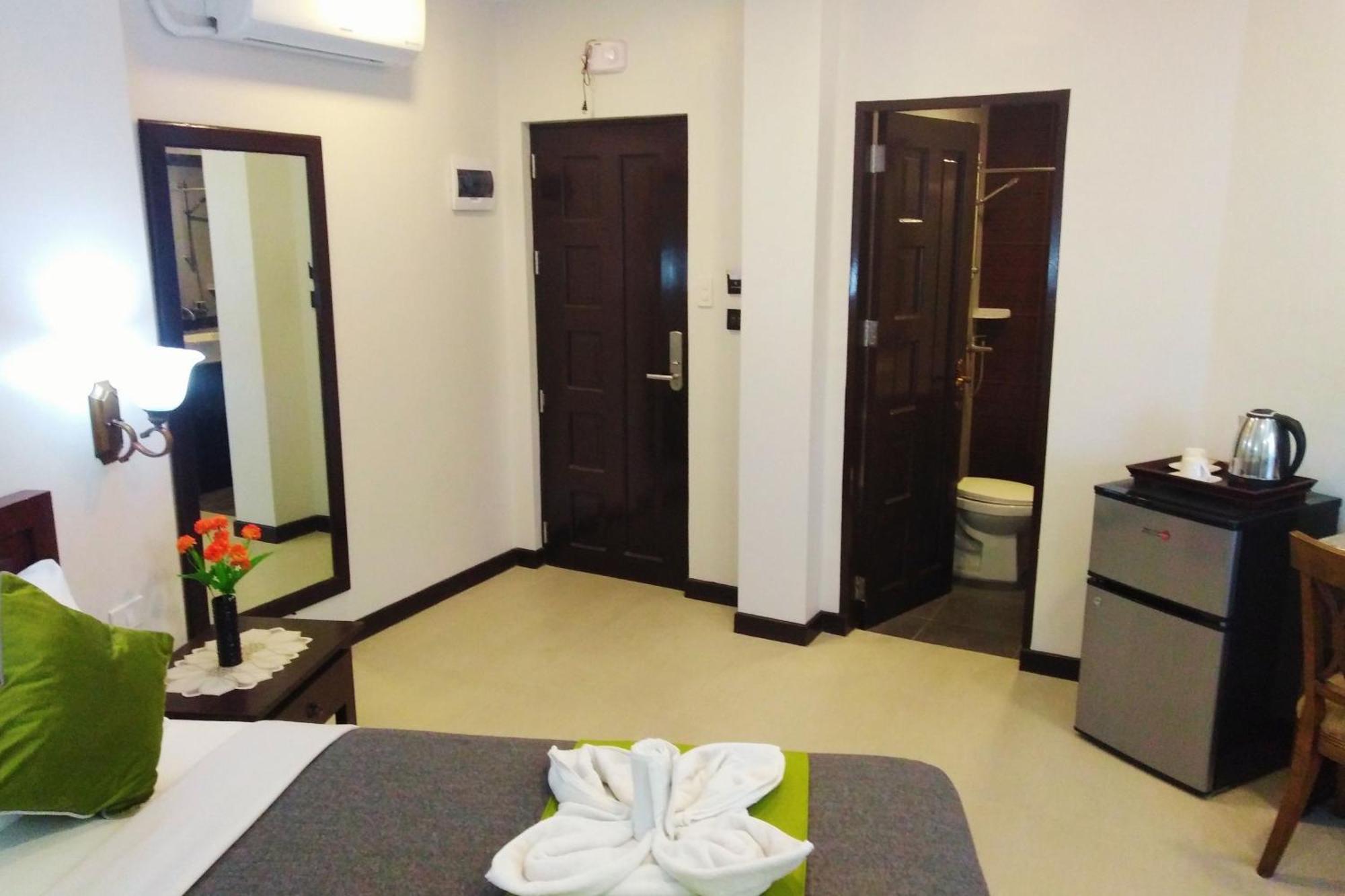 Venezia Suites Hotel Iloilo Habitación foto