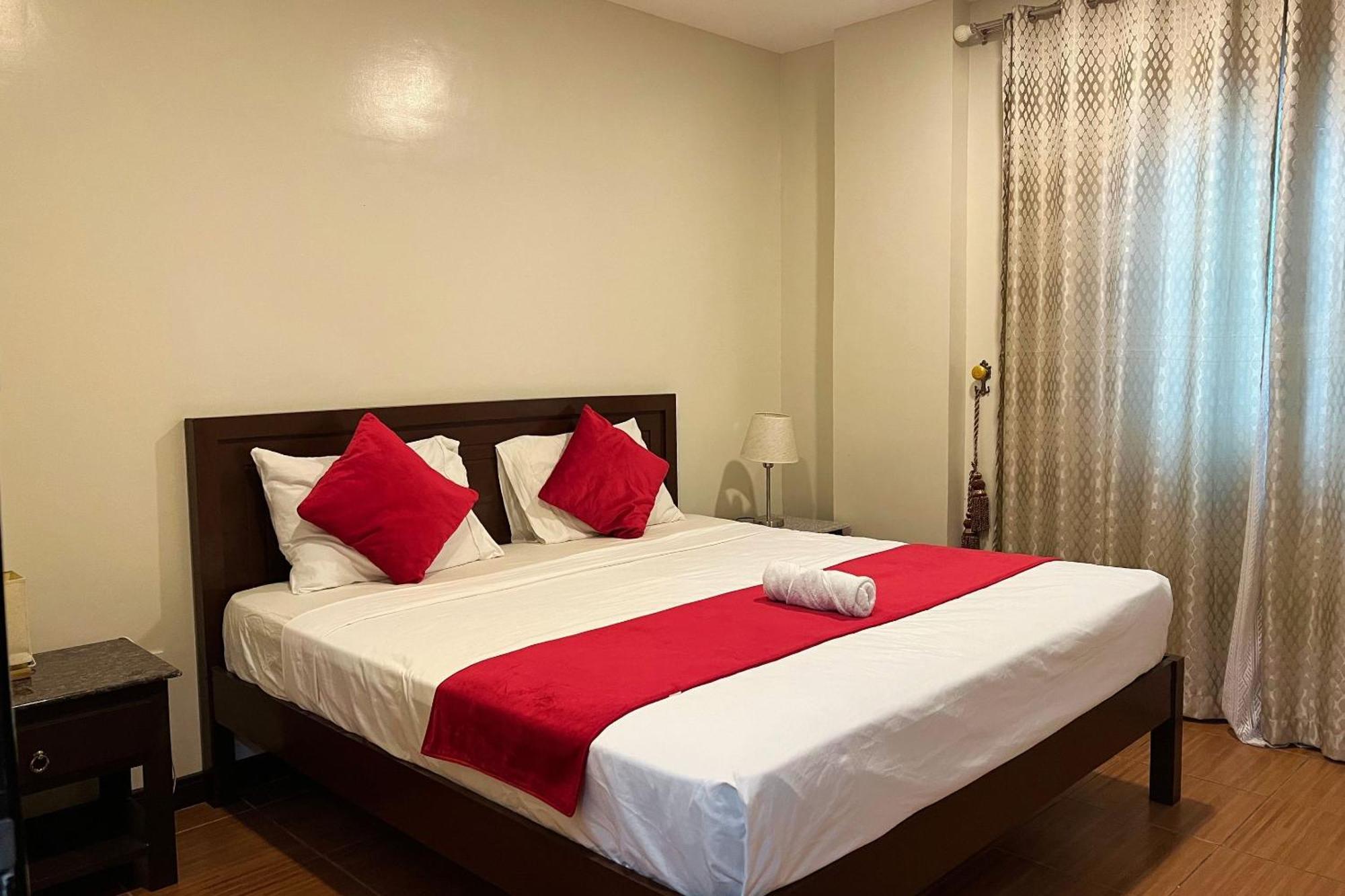 Venezia Suites Hotel Iloilo Habitación foto